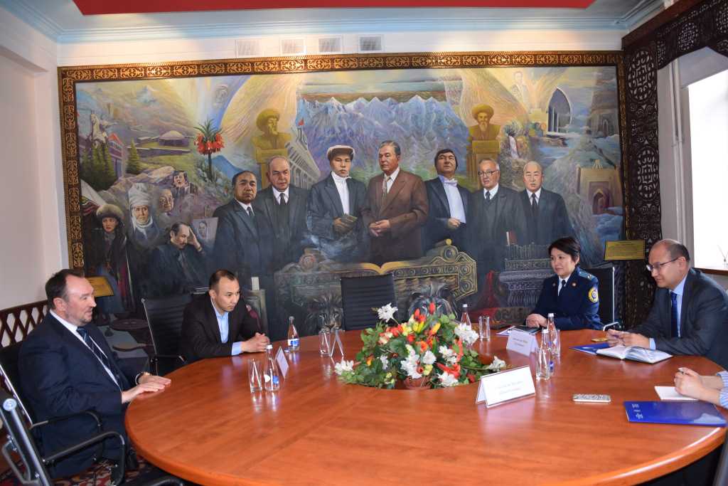 Alexandru Tănase preocupat de reforma justiţiei la Bishkek