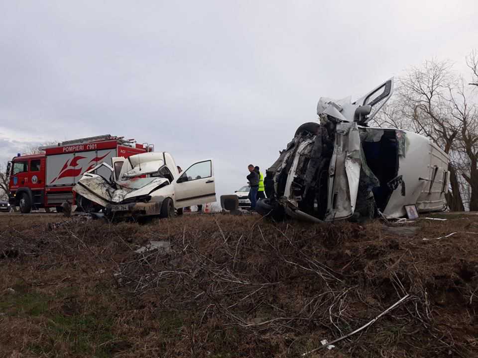 Doi poliţişti s-au stins din viaţă în urma unor accidente rutiere
