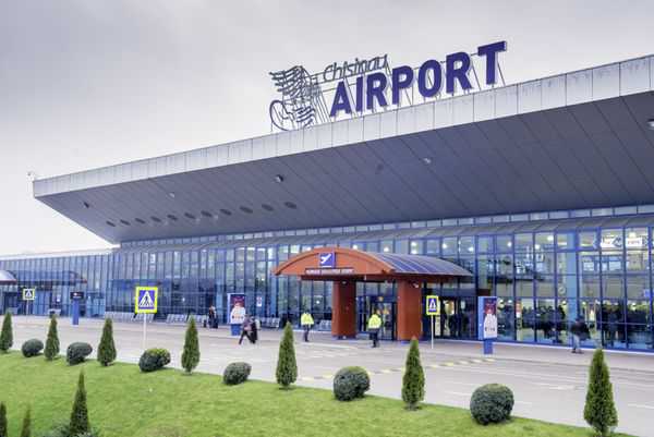 VIDEO // ALERTĂ cu bombă la Aeroportul Internațional Chișinău
