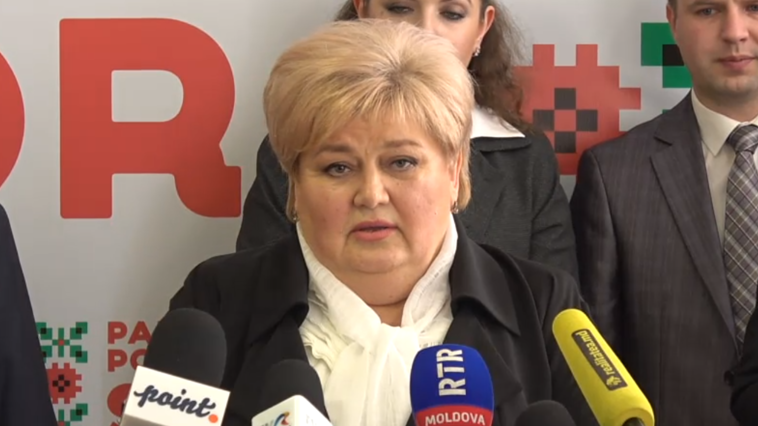 Și Reghina Apostolova a fost REȚINUTĂ