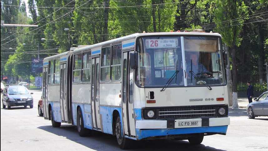 Circa 90 de autobuze din capitală necesită a fi înlocuite