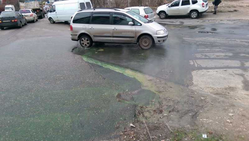 Termoelectrica: „O altă țeavă a cedat. Mai multe blocuri locative din sectorul Botanica, fără căldură”  Redacţia UNIMEDIA  acum 14 minute   138  0  http://uni.md/nU8B  Reprezentanții „Termoelectrica” S.A. informează că mâine, 12 decembrie, începând cu ora