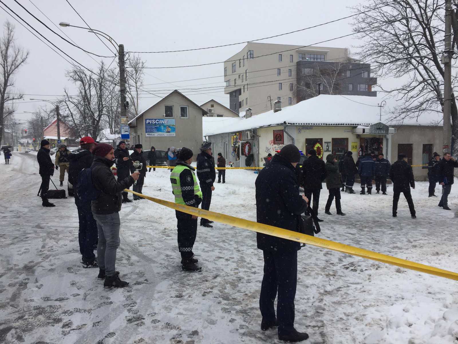Motivul exploziei din centrul capitalei: Un bărbat ar fi avut un conflict la magazin și a detonat o grenadă de tip F1