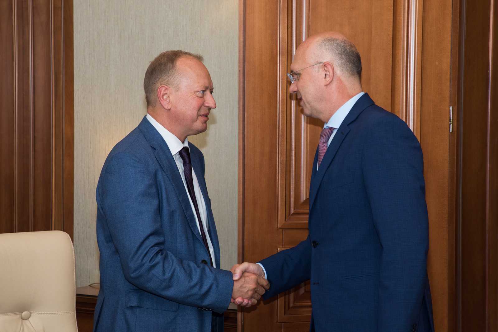 Întrevedere premierul Pavel Filip – reprezentantul special al Ucrainei în procesul de reglementare transnistreană, Victor Krîjanovski. „Soluțiile pentru actuala criză pot fi găsite doar prin dialog”