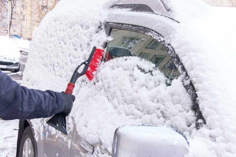 Măsuri de prevenire şi lichidare a consecinţelor ninsorilor abundente şi poleiului din această iarnă
