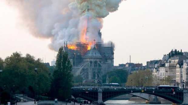 Care ar putea fi CAUZA izbucnirii INCENDIULUI de la Catedrala Notre-Dame din Paris