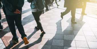 Moldovenii îşi văd viitorul cam prost