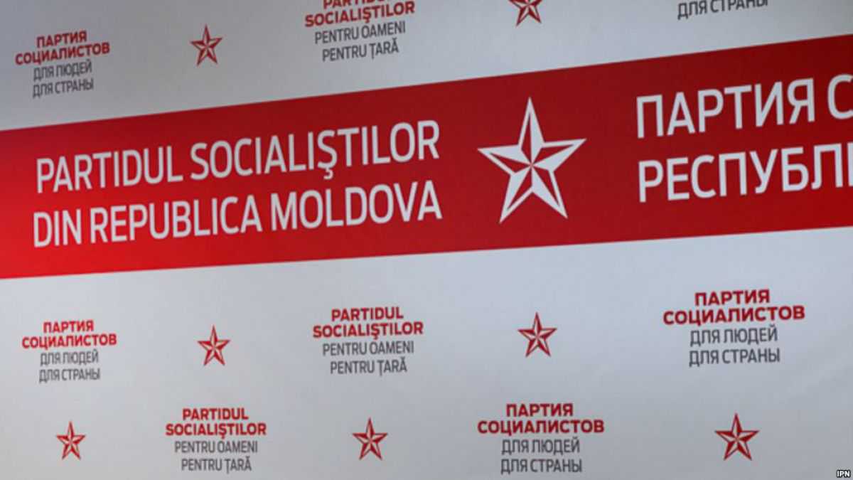 Circa 300 de mii de semnături, colectate pentru trecerea la o republică prezidenţială