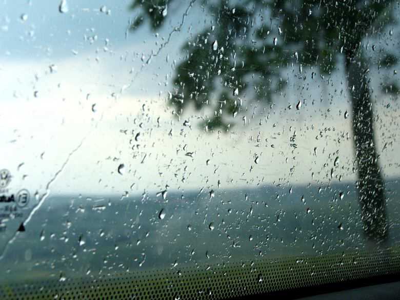 Cât se vor mai menține ploile în R.Moldova