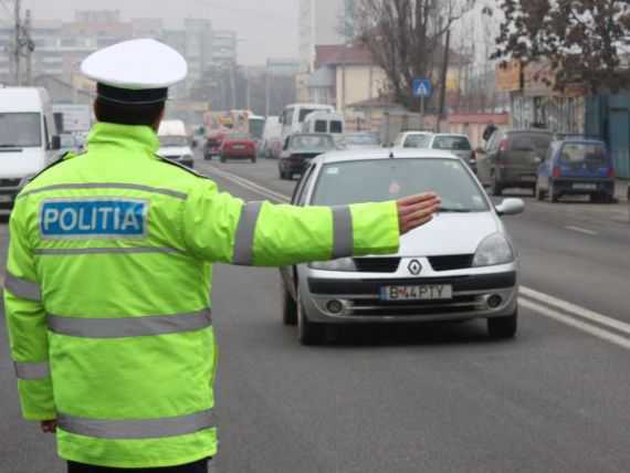 Avocat, trimis în judecată pentru accidentarea, pe zebră, a patru persoane, părăsirea locului accidentului rutier şi ameninţare cu omor