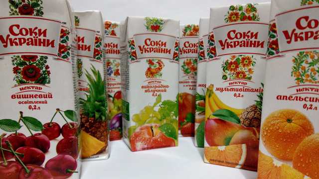 Sucuri importate, cu substanțe INTERZISE, livrate școlilor și spitalelor din R.Moldova