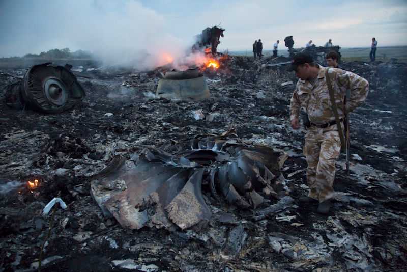 Trei ruși și un ucrainean, suspectați de crimă în cazul prăbușirii zborului MH17 în estul Ucrainei