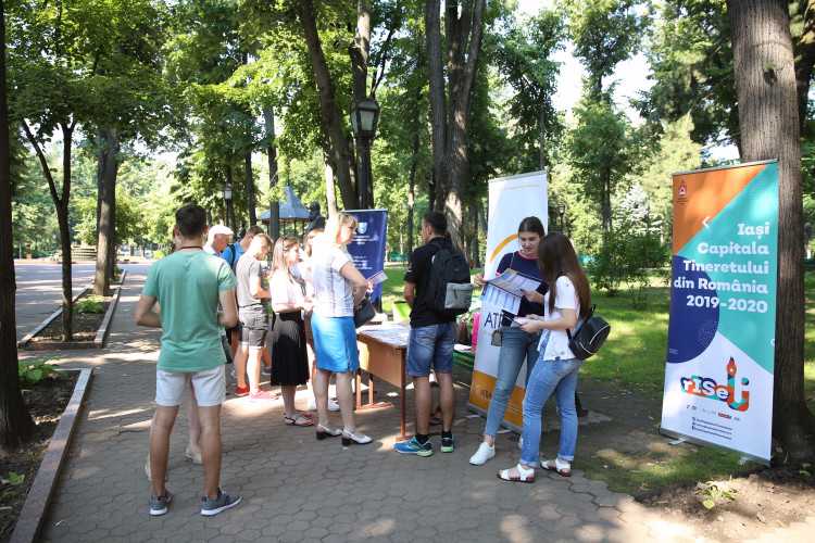 Universitățile din România așteaptă peste 5700 de studenți din Republica Moldova