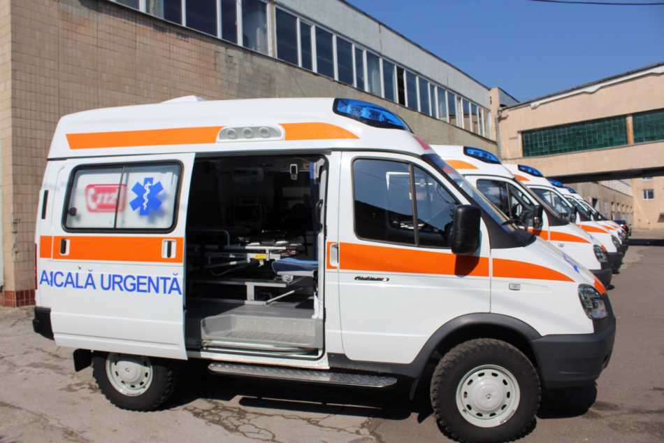 PERCHEZIȚII și audieri în „dosarul ambulanțelor”. Șeful adjunct al CNAMUP a fost REȚINUT