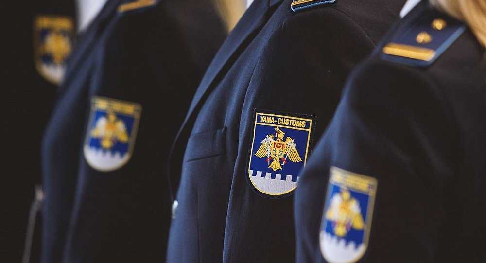 Cine sunt cei doi candidați admiși la ărpba finală pentru funcția de șef al Serviciului Vamal