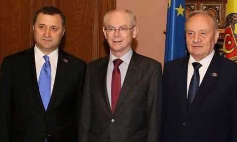 Publicitate de la PLDM: Filat anunță că s-a fotografiat cu un oficial european