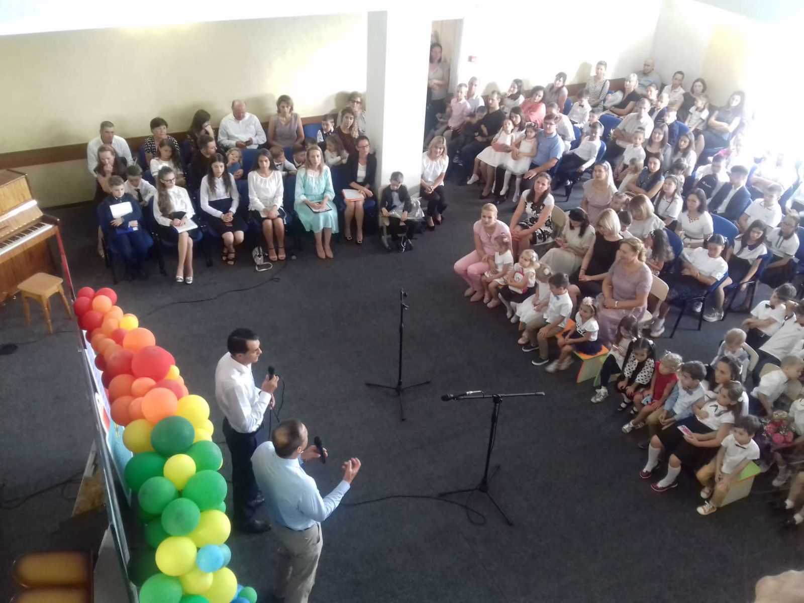 1 Septembrie la IP „EXCELSIS”: Emoții care te invită să crești, să deschizi cartea și să te gândești  la ziua de mâine