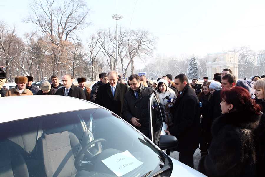 47 unităţi de transport sanitar pentru Centrele de Sănătate din RM