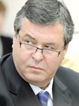 Alexandru Oleinic: Spre regret, Ziua Constituţiei ne-a găsit cu drapelele uitate în depozite