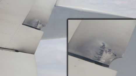 Mesaj atipic pe aripa unui avion. Ce a văzut un pasager, aflat la bordul avionului