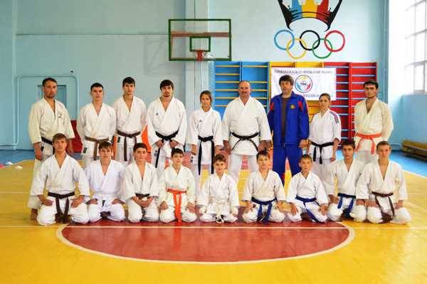 lotul tricolorilor care vor participa la Mondiale