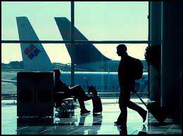 Teroriştii implantează bombe sub pielea pasagerilor, pentru a evita controalele din aeroporturi