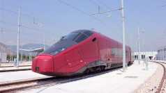 PRIMUL tren particular. „Ferrari” a fost lansat pe căile ferate din Italia. FOTO