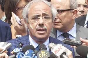 Italia: Preşedintele regiunii Sicilia şi-a dat demisia