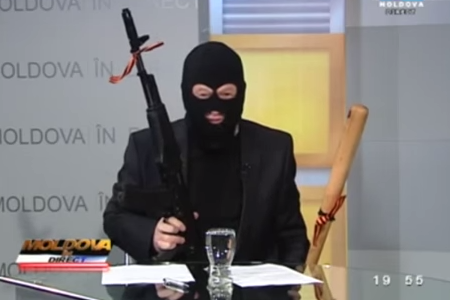 VIDEO // Noi agresiuni ale lui Petkov, responsabilul PCRM cu defaimarea jurnaliștilor
