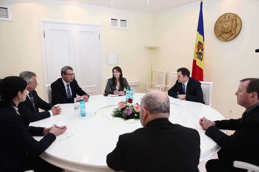 Lituanienii promit circa 350 de locuri de muncă în RM