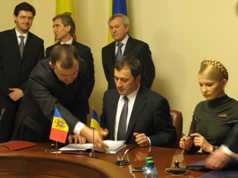 La Kiev: “Soluţionarea unor probleme îngheţate de zece ani”