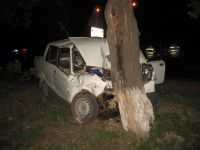Tragedie la Vatra. Tânar decedat, după ce mașina pe care o conducea s-a lovit de un copac. FOTO