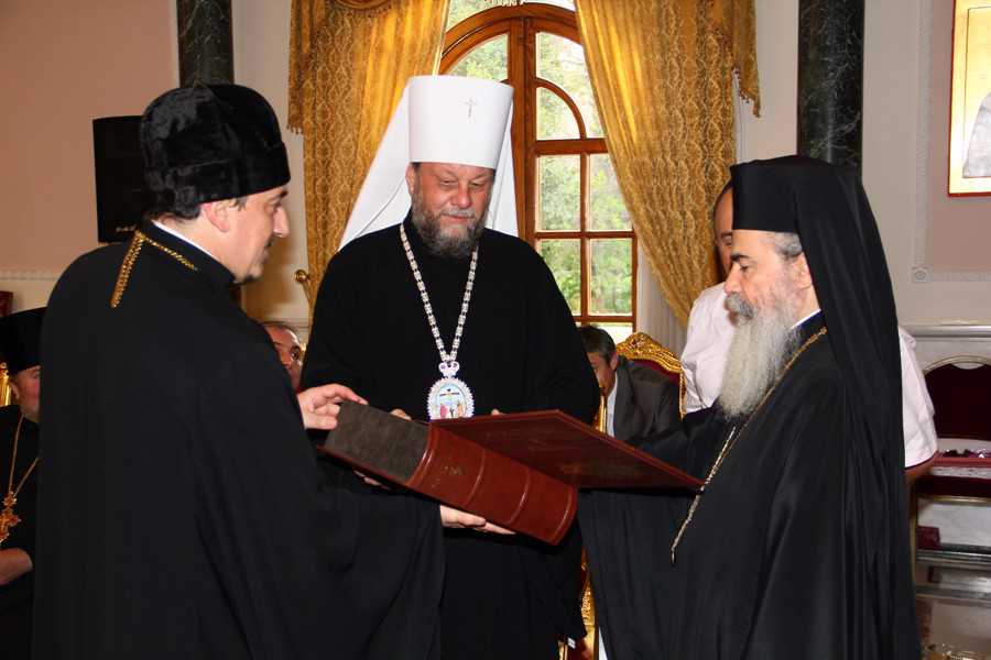 Mitropolitul Chişinăului a avut o întrevedere cu Patriarhul Ierusalimului / FOTO