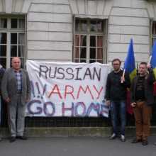 Basarabenii din Paris au comemorat ocupația din 28 iunie 1940 / FOTO