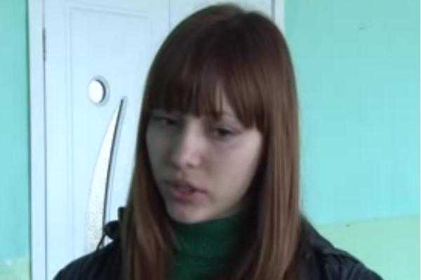 Eleva din imagine A LEȘINAT când a aflat că la examenele de BAC vor fi camere de filmat!