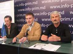 Comuniştii, în declin de mediatizare, dar mai rămân primii în top