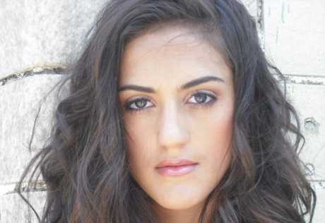 A băut 17 pahare de votcă şi a murit la 19 ani. Părinţii dau în judecată barul