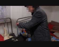 Bătrân din Briceni, ucis cu toporul, după care strangulat cu un cablu electric, pentru bani