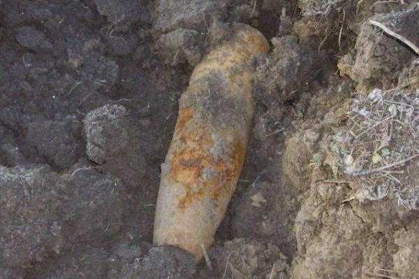 Un elev din Slobozia a adus la școală o bombă