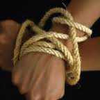 Trei femei, eliberate după 30 de ani de sclavie