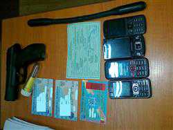 Au aruncat peste gardul penitenciarului substanțe interzise