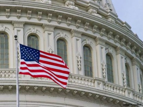 Congresul SUA face primul pas pentru a oferi ajutor Ucrainei