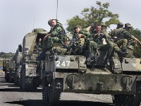 BREAKING: Ucraina avertizează că trupele ruse se adună la graniţe, o nouă invazie fiind iminentă. Putin ar avea 500.000 de soldaţi pregătiţi de un nou asalt