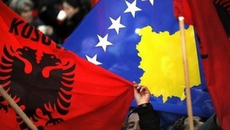 Kosovo amână intrarea în vigoare a unor reguli la frontiera cu Serbie de teama unui conflict militar