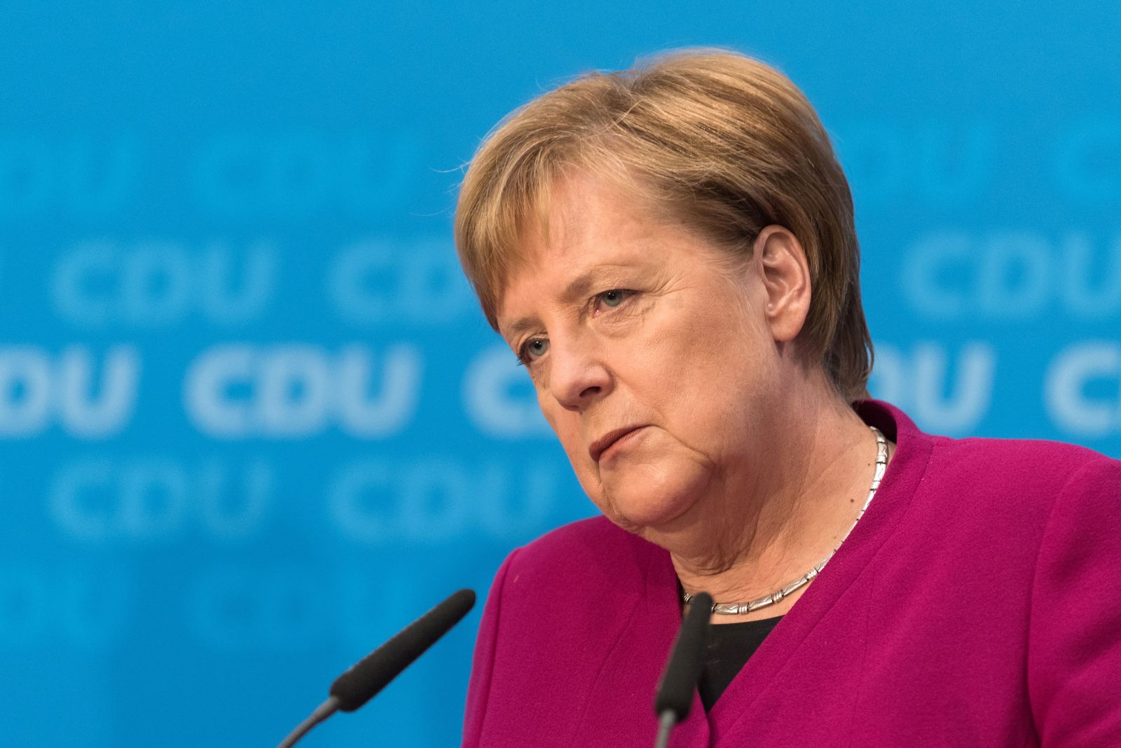 Merkel: Amenințările lui Vladimir Putin privind folosirea armelor nucleare ar trebui luate în serios