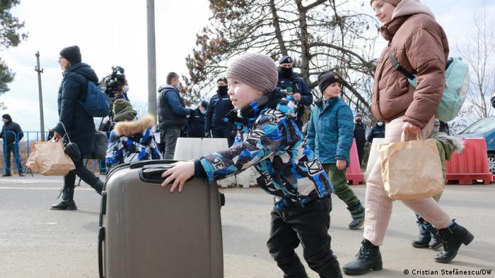 Europa nu a mai cunoscut un aflux atât de rapid de refugiaţi – 100 de milioane de oameni au fost forțați să fugă din cauza conflictelor