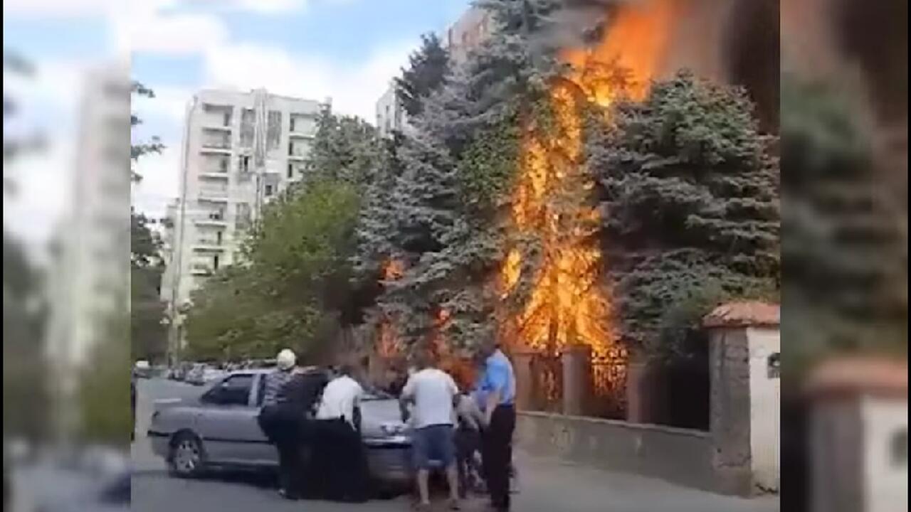 Un incendiu a izbucnit pe strada Andrei Doga din Chișinău