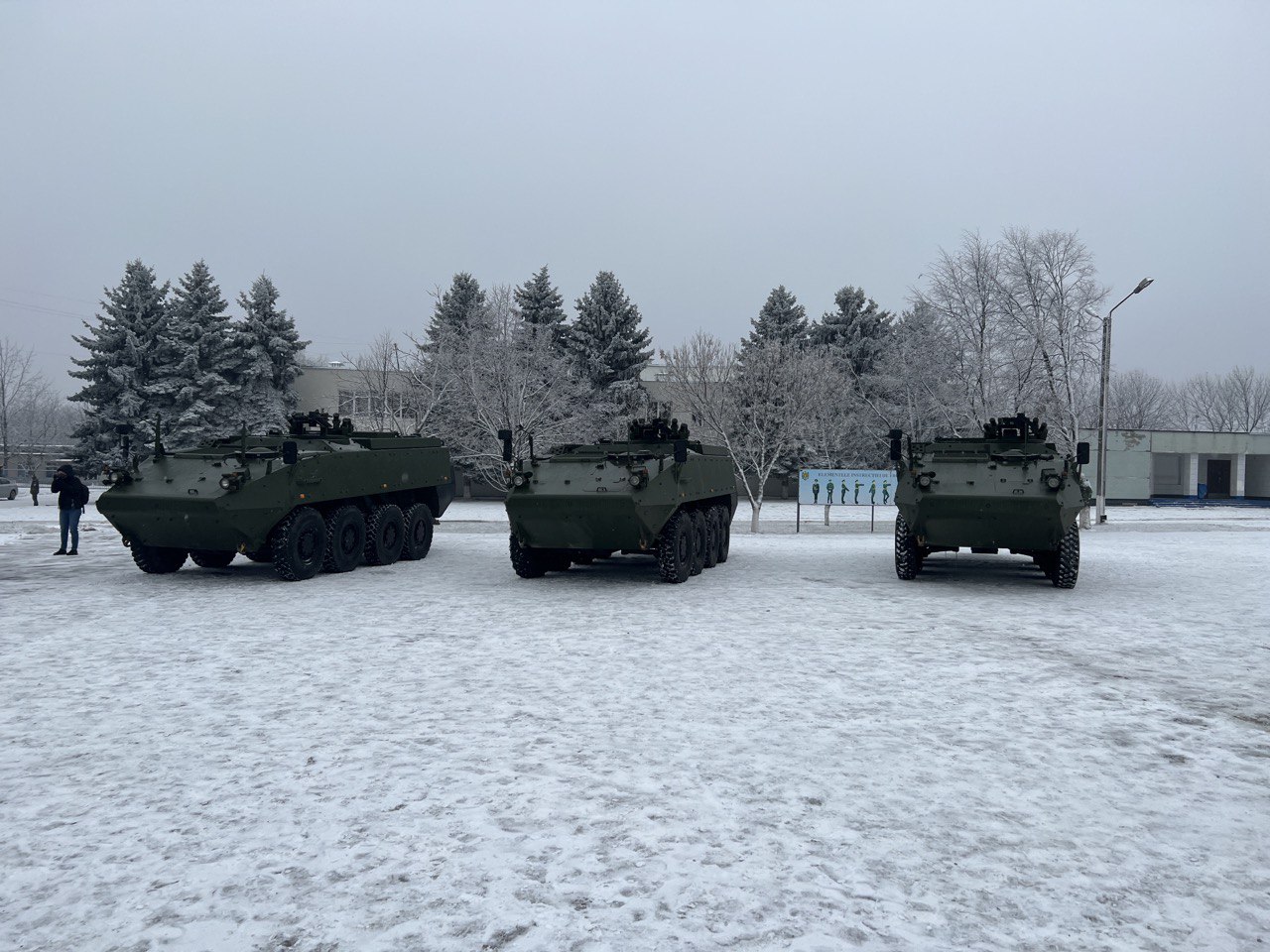 LIVE: Tehnica militară de tip „Piranha”, oferite Armatei Naționale de către Germania a ajuns la Chișinău – Unde și pentru ce vor fi utilizate aceste unități