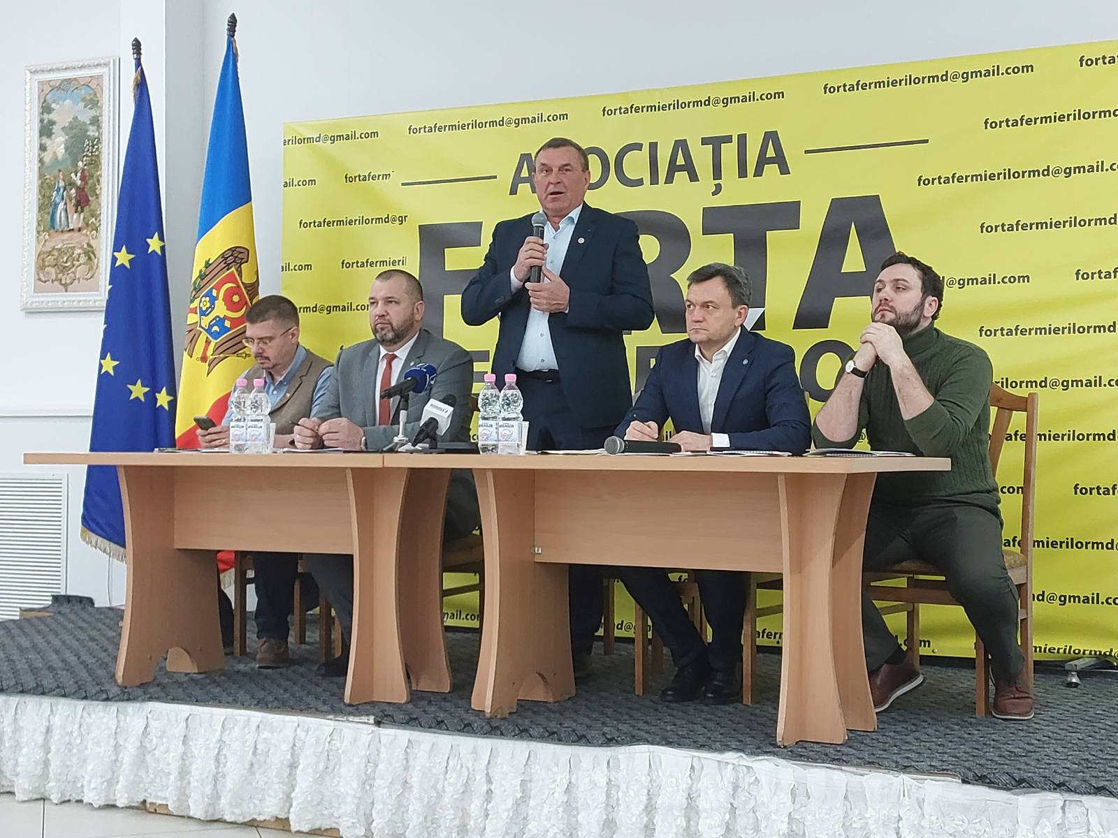 În lipsa ministrului Bolea, premierul Recean a participat la Adunarea Generală a Asociației „Forța Fermierilor” – Ce i-au solicitat agricultorii prim-ministrului