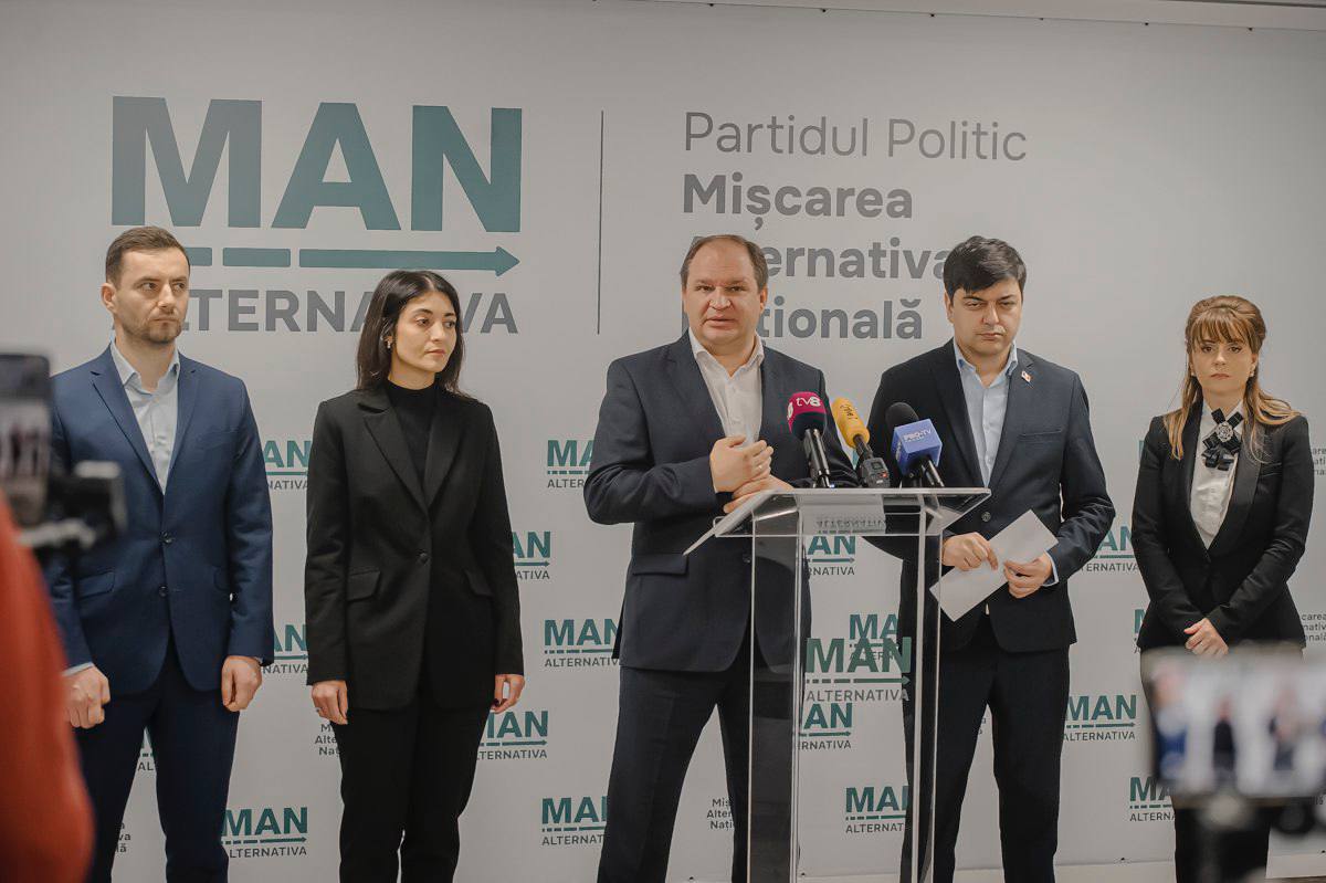 LIVE: Președintele Partidului MAN, Ion Ceban, susține o conferință de presă
